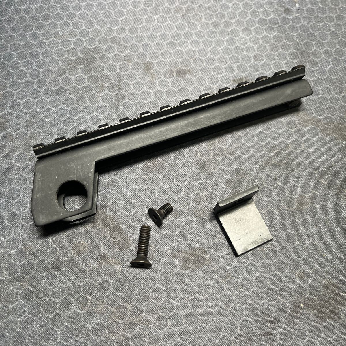 東京マルイ p90 タクティカルマウントベース ライラクス｜Yahoo!フリマ