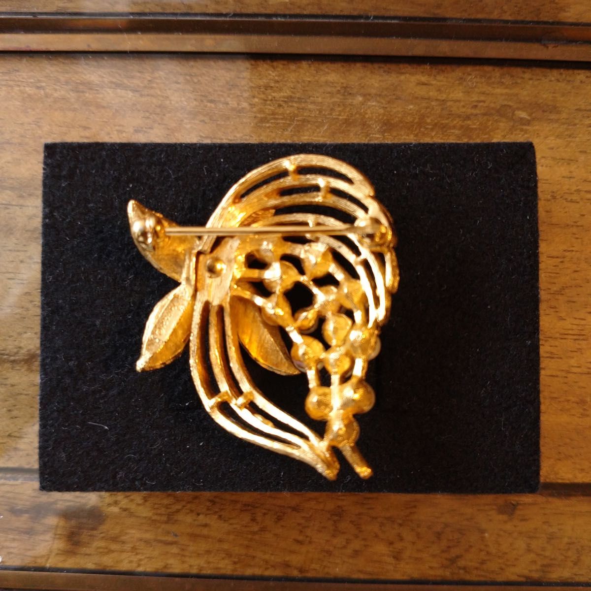 希少美品 TRIFARI ヴィンテージ ブローチ フラワー ボタニカル