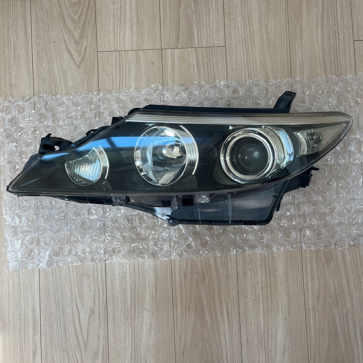 エスティマ 50系 左 3型後期ヘッドライト レンズ 81185-28F41 28-217