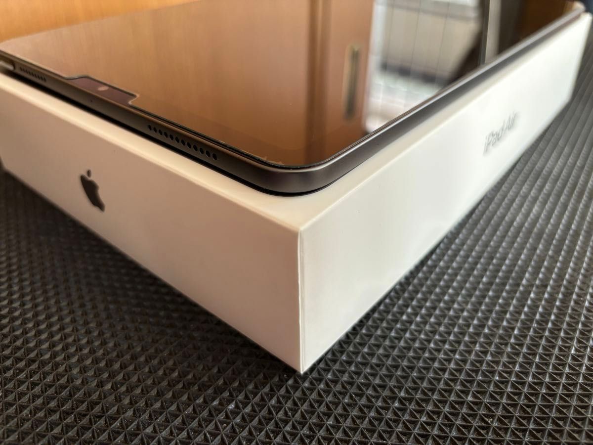 iPad Air Wi-Fiモデル 64GB スペースグレイ 10 9インチ 【美品