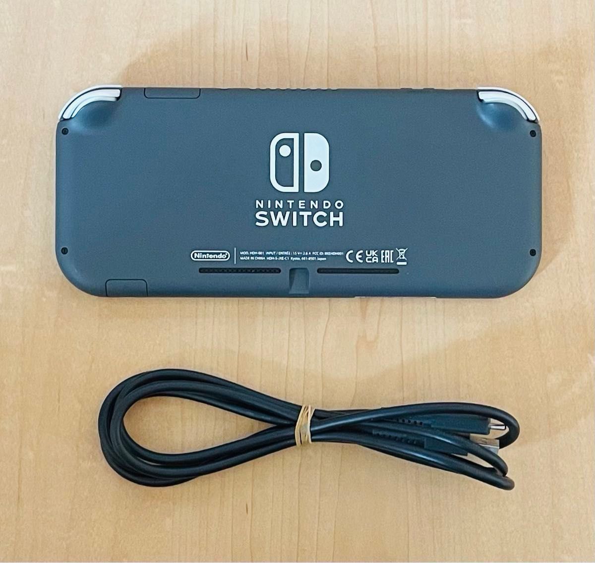 Nintendo Switch Lite ニンテンドースイッチライト 本体 2021年製