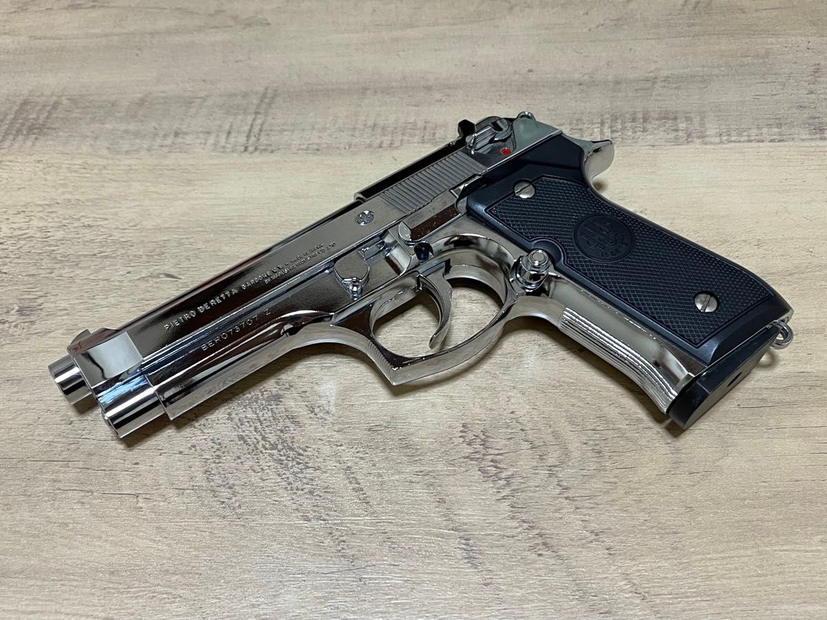 マルシン 発火式モデルガン M92F シルバーメッキ 鏡面仕上げ 未発火