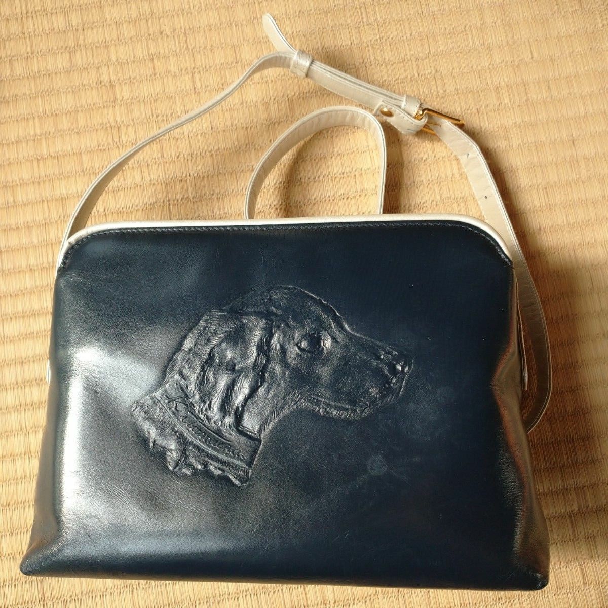 キタムラ ショルダーバッグ 紺 犬素押し｜Yahoo!フリマ（旧PayPayフリマ）