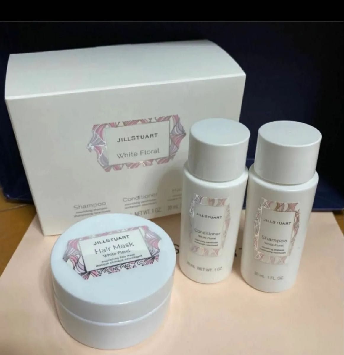 ジルスチュアート ホワイトフローラル トラベルセット シャンプー