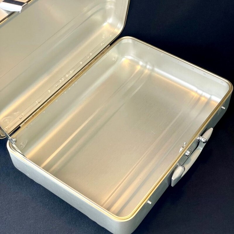 希少 赤ハリ HALLIBURTON ハリバートン ZERO HALLIBURTON