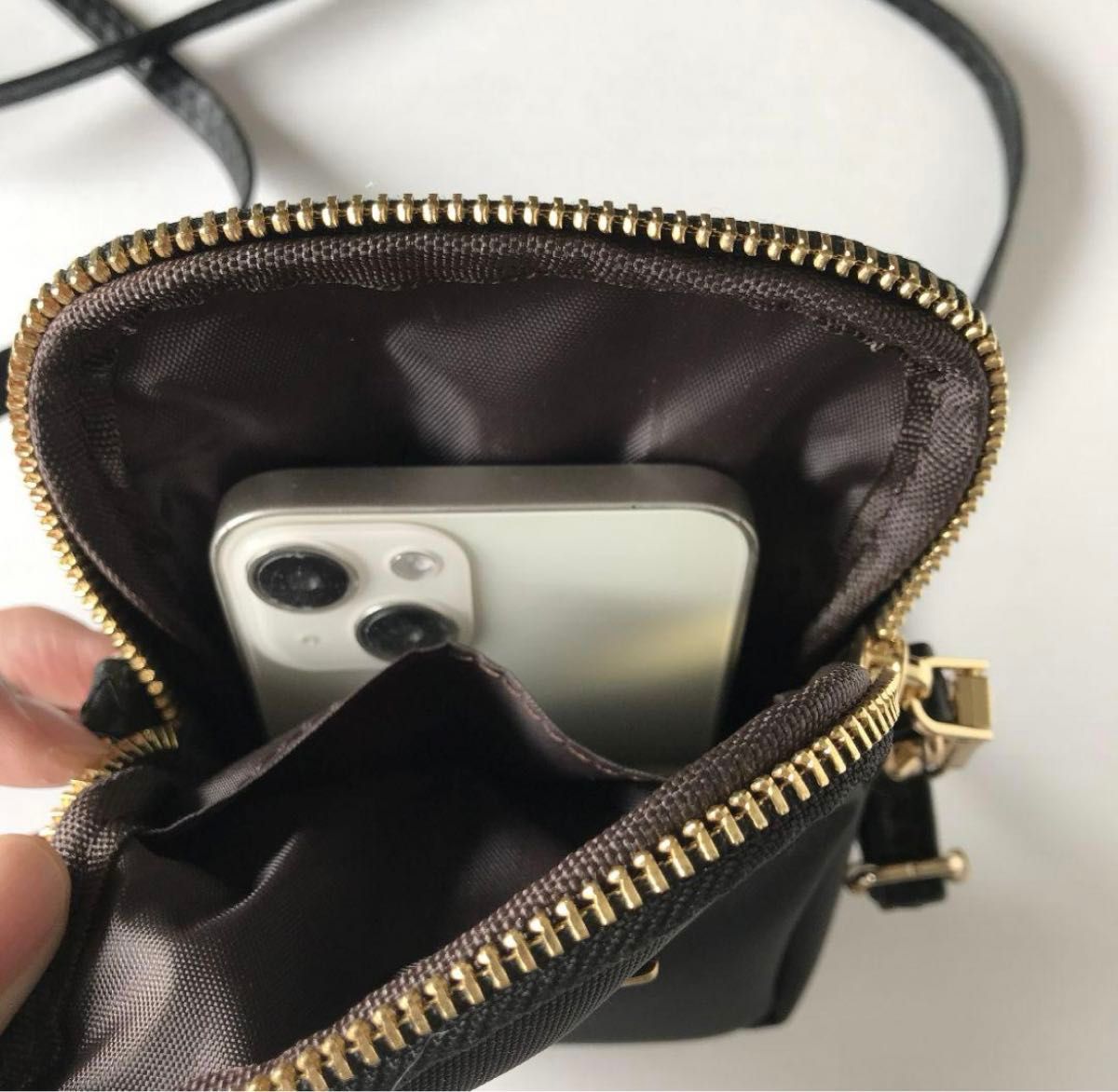 PRADA ノベルティ スマホショルダーバッグ プラダ ショルダーバッグ