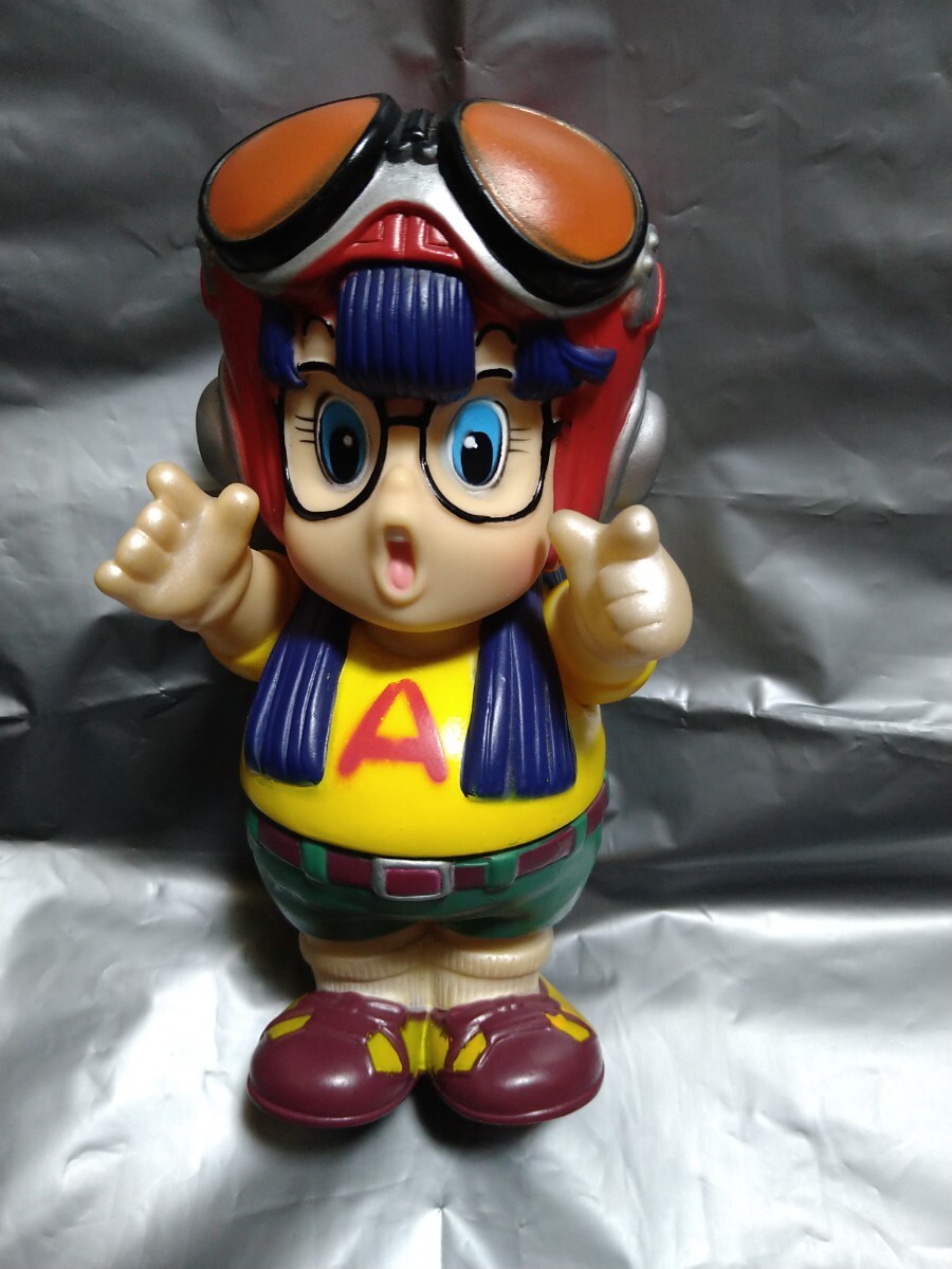 Yahoo!オークション - アラレちゃん 貯金箱 ソフビ 当時物 メーカー記