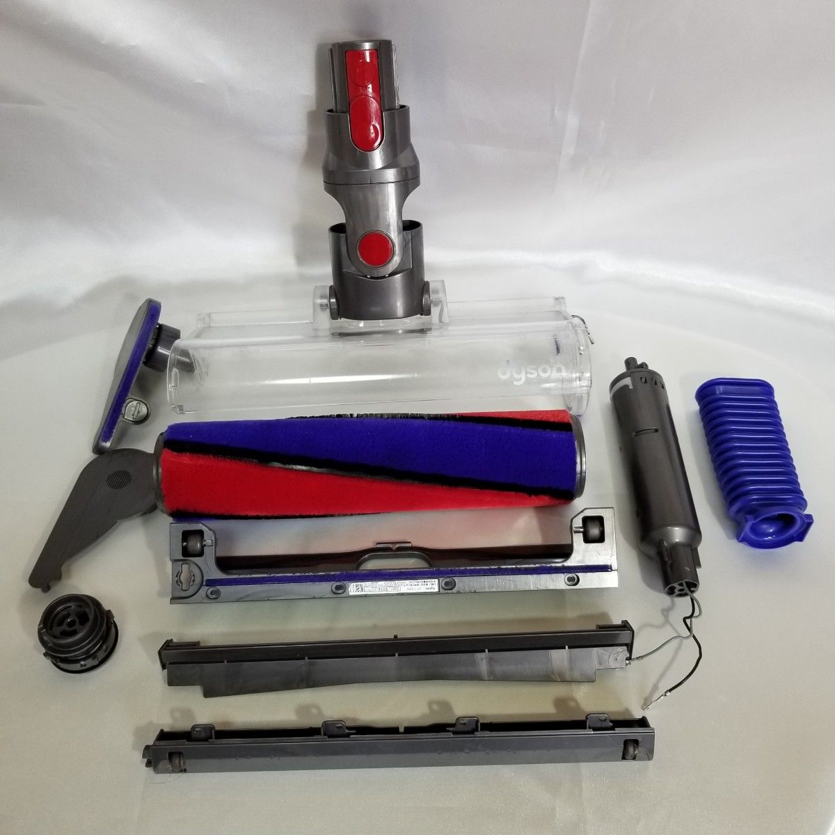 ダイソン掃除機 V10(SV12)分解洗浄済｜Yahoo!フリマ（旧PayPayフリマ）