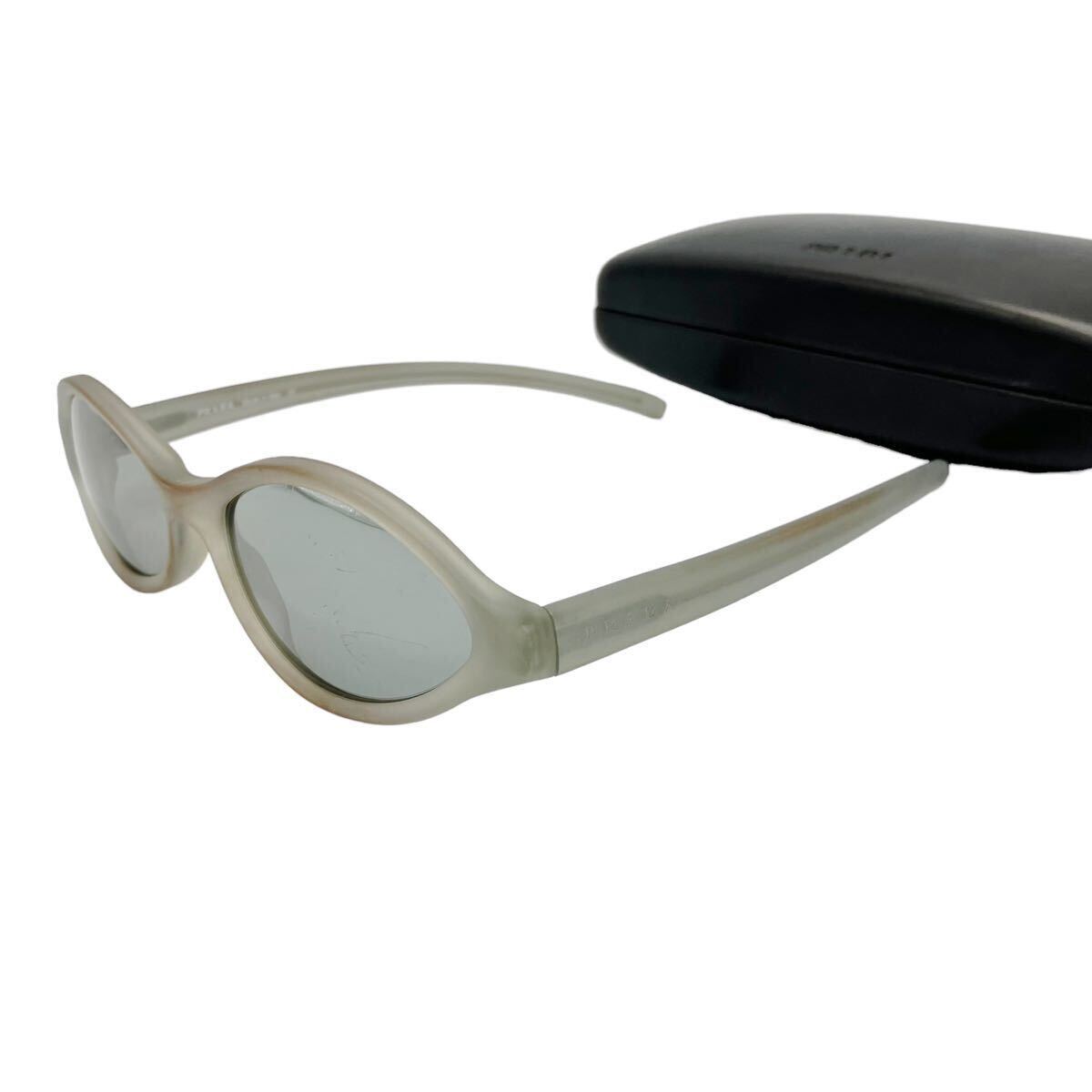 良品】プラダ PRADA SPR 03A サングラス アイウェア クリア ケース付き