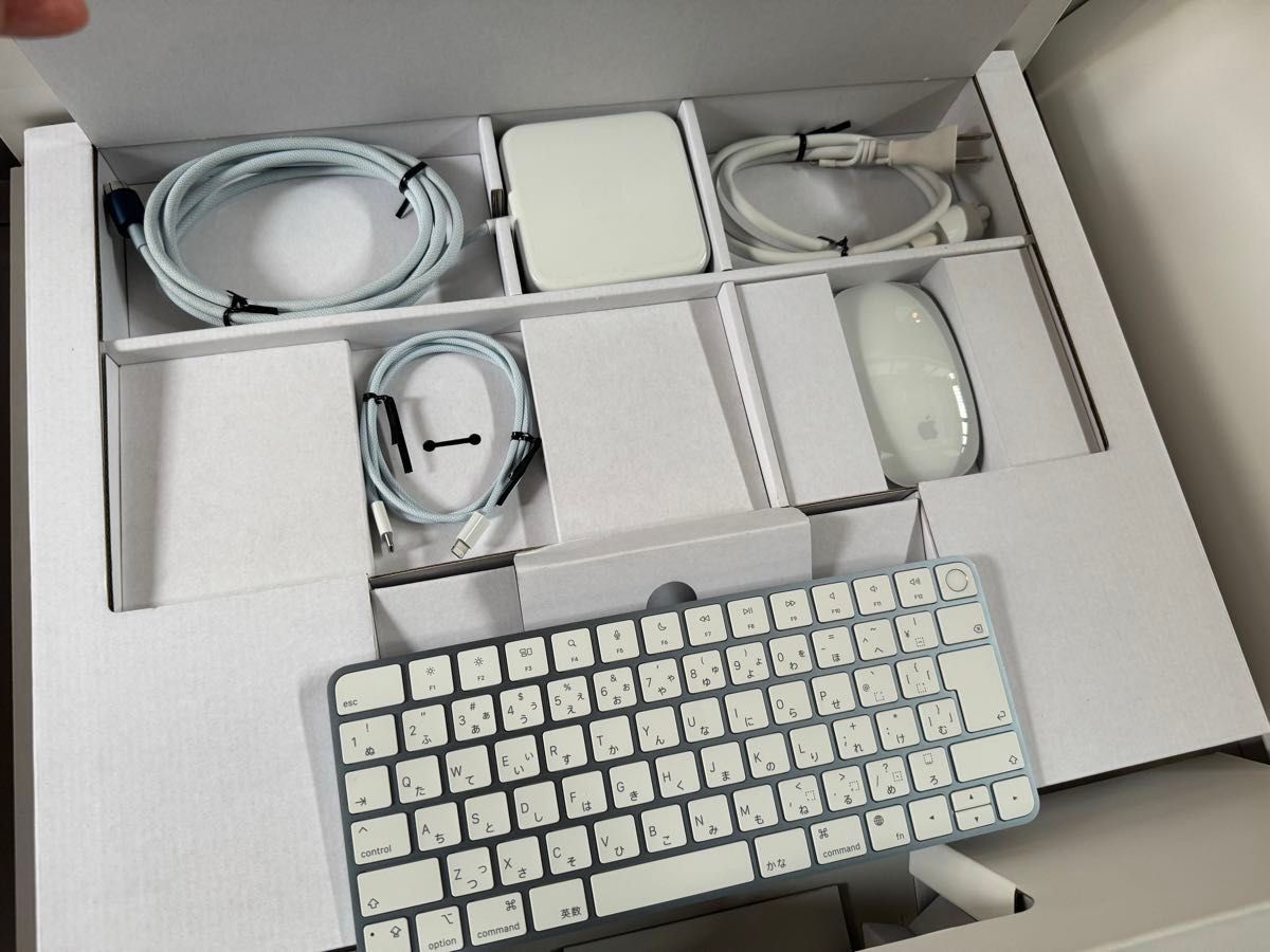 美品 iMac (24 インチ M1 2021) 4ポート 上位モデル Touch ID付