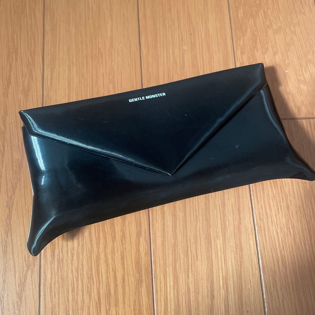 Gentle monster メガネケース サングラスケース 黒 ジェントル
