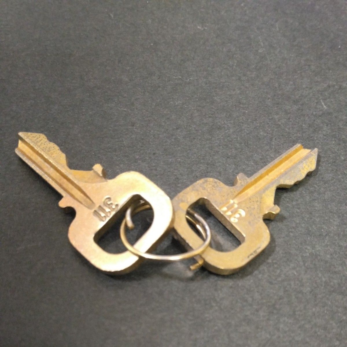 LOUIS VUITTON ルイヴィトン パドロック 南京錠 カデナ＆キー2本 番号