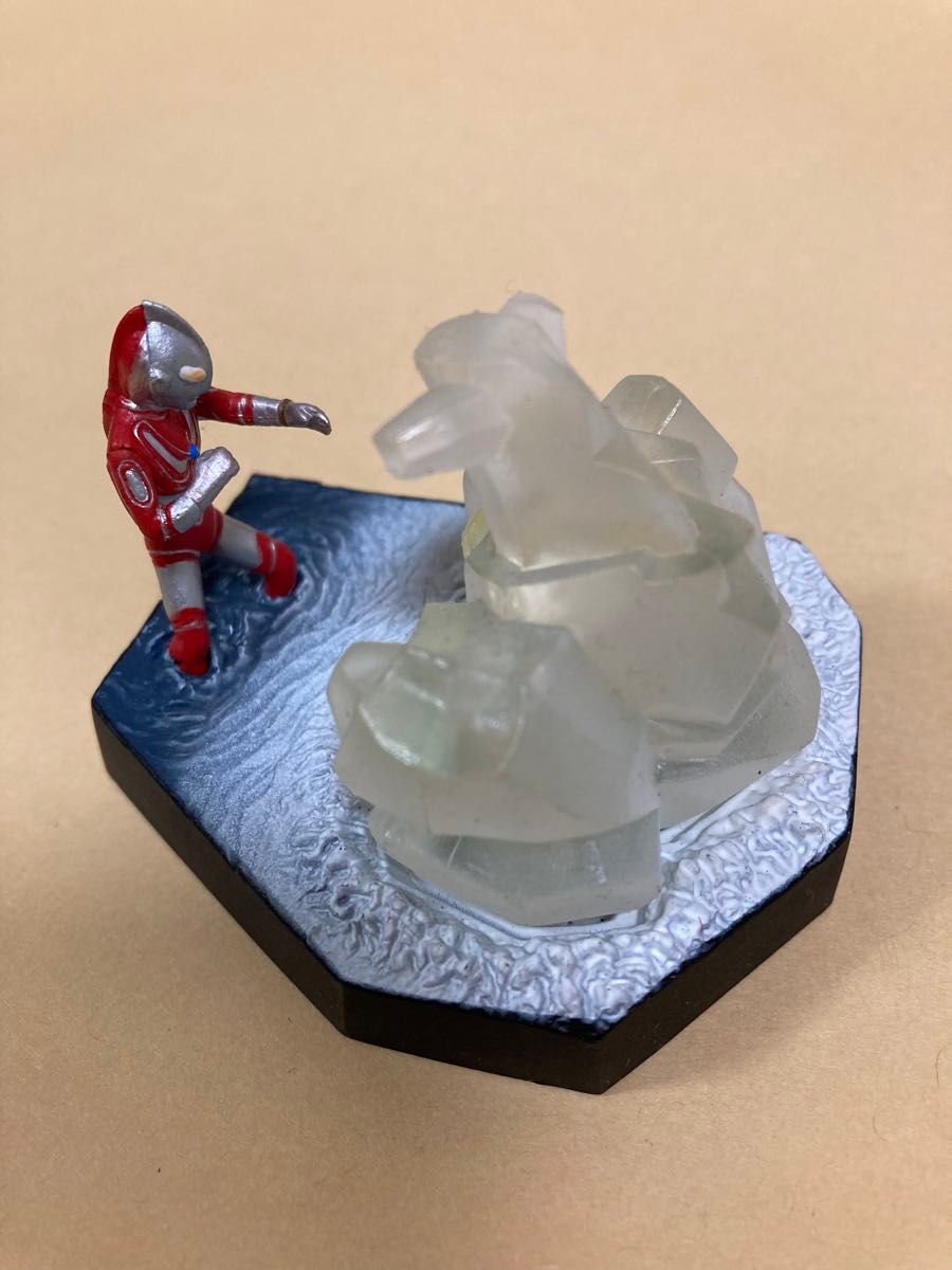 ウルトラ怪獣名鑑 プリズ魔 開封展示品 カード解説書 ミニブック付き