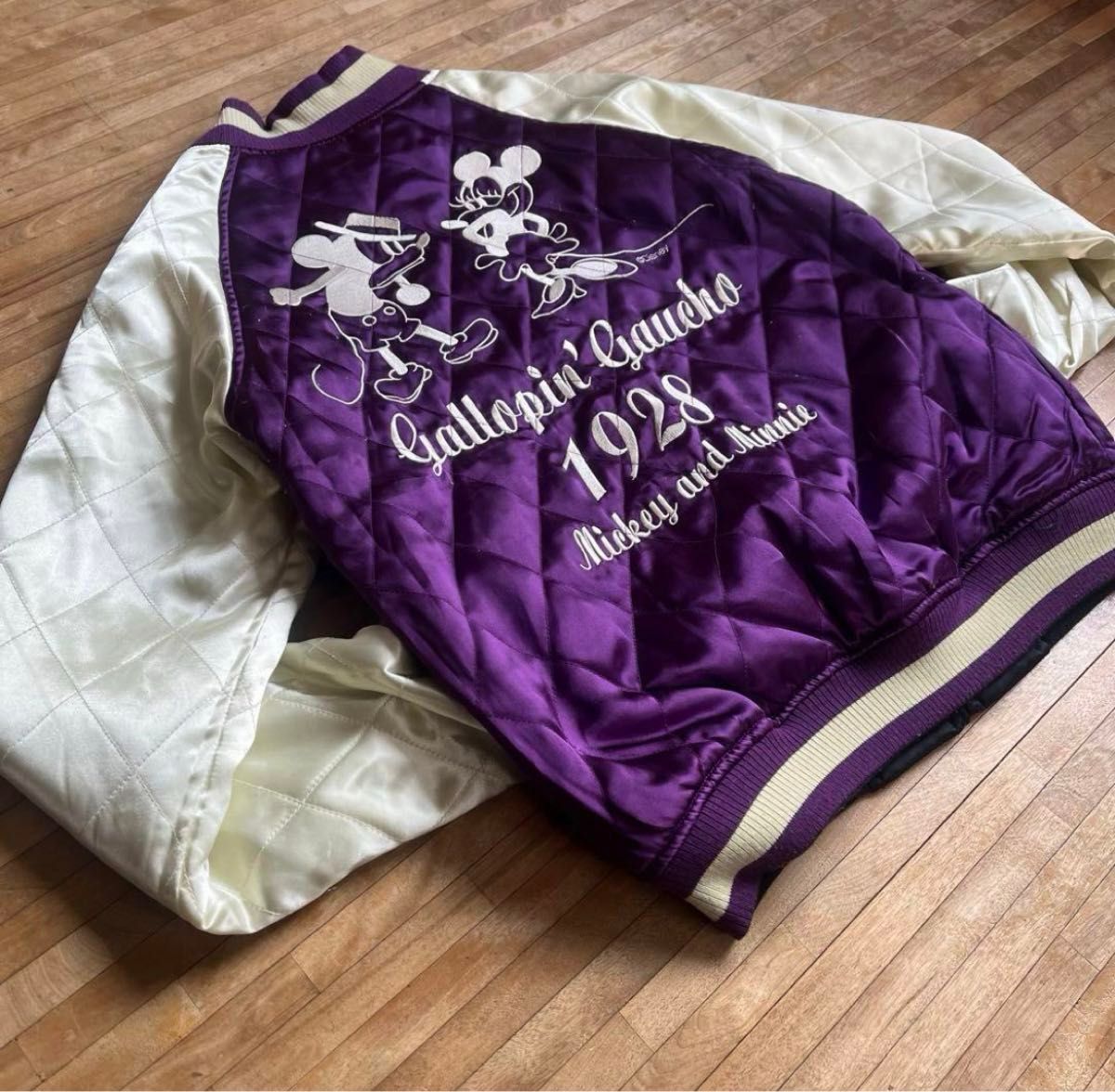 Disney 刺繍 ミッキーマウス&ミニーマウス スカジャン M リバーシブル
