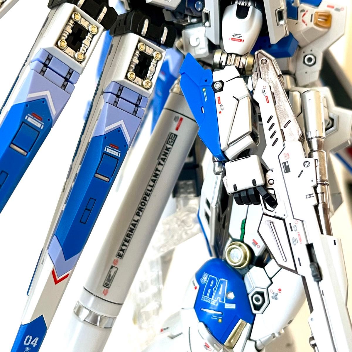 RX-93-ν2 Hi-ν GUNDAM ハイニューガンダム 完成品 RG 1/144｜Yahoo