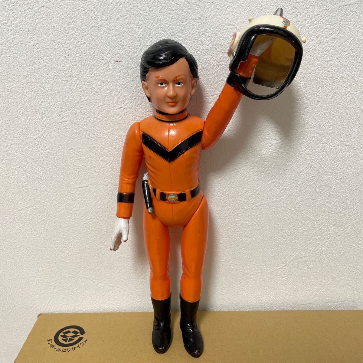 Yahoo!オークション - 当時物 ブルマァク マット隊員 ソフビ 面取れ 郷