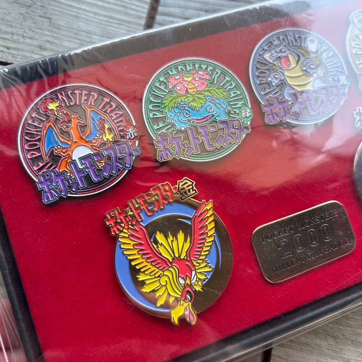 新品 ポケットモンスター ミレニアムバッジ ポケモン ピンバッジ 平成