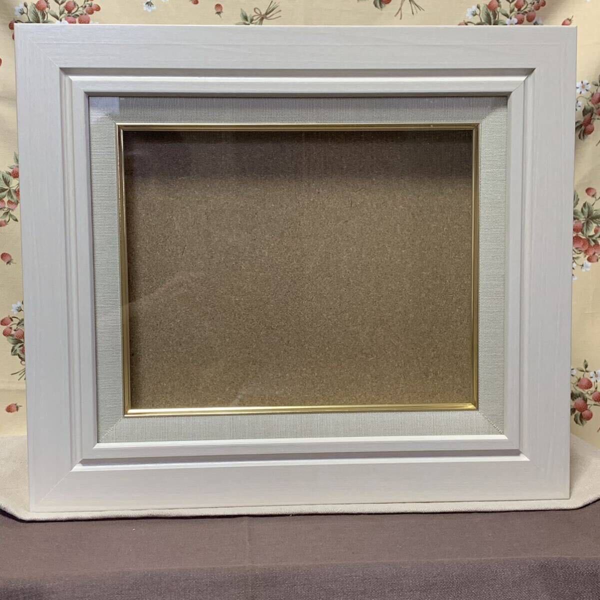 ☆ 空額 油彩額縁 3号 ガラスのない木彫りの古い簡易ですが、