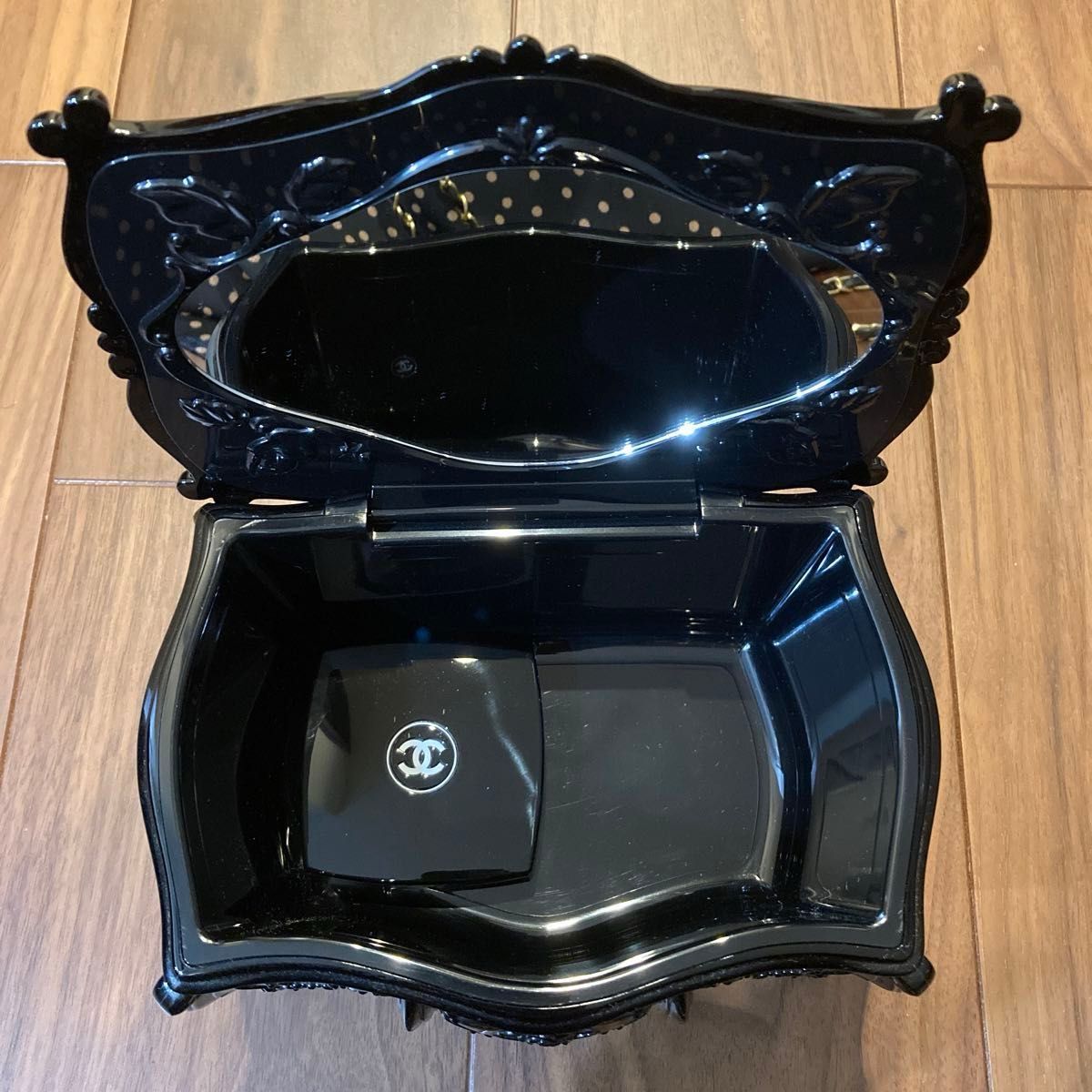 ANNA SUI メイクコスメボックス 小物入れ 新品未使用｜Yahoo!フリマ