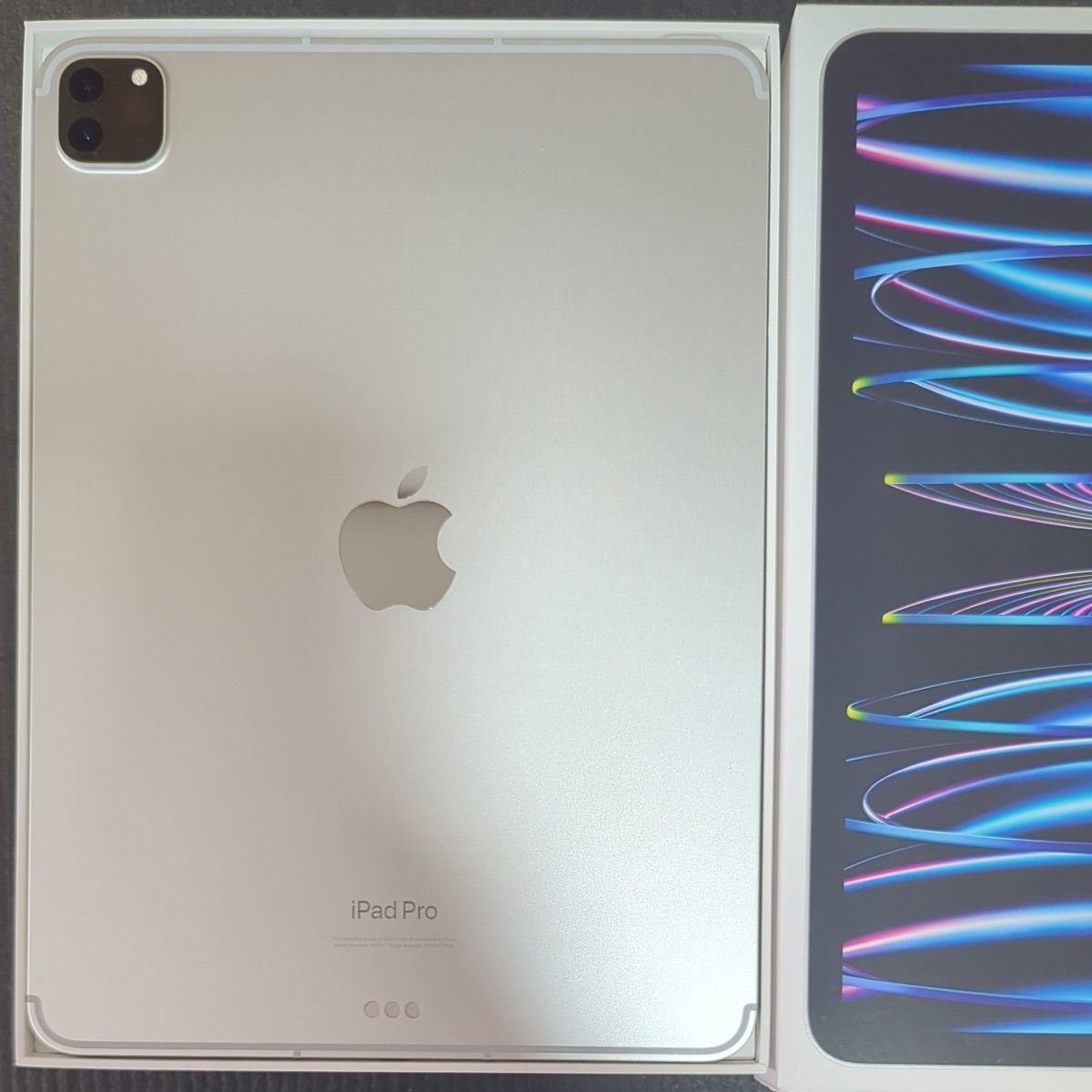 iPad Pro 11インチ 第4世代 Cellular + Wi-Fi 128GB バッテリー100