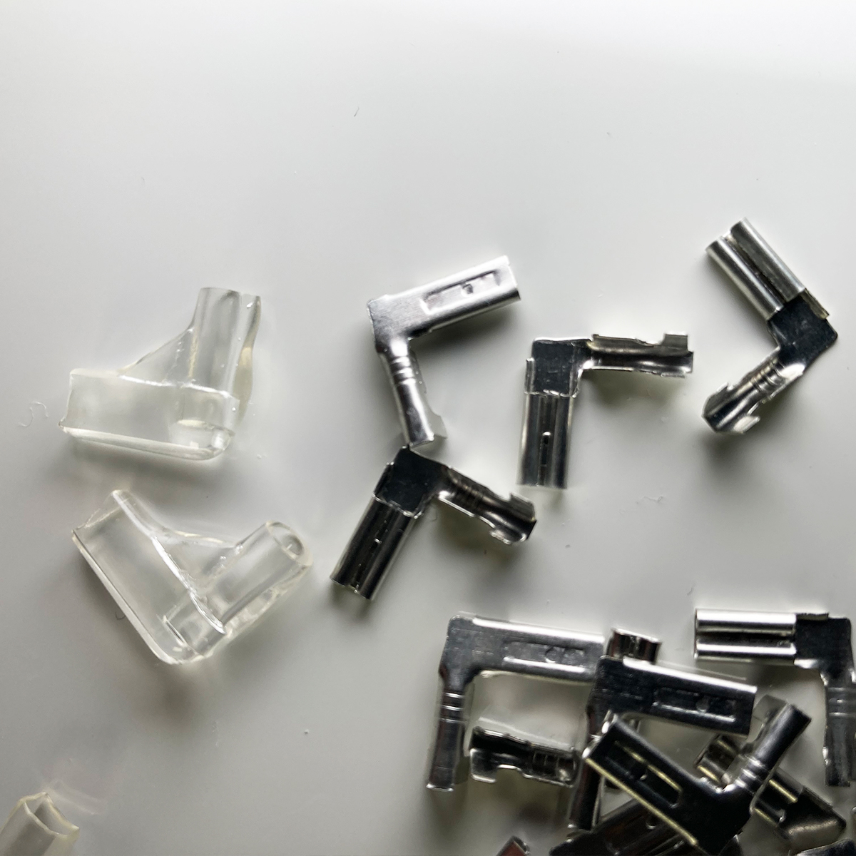 ファストン端子 平型 110型 L型 2 8mm メス 絶縁スリーブ 100セット