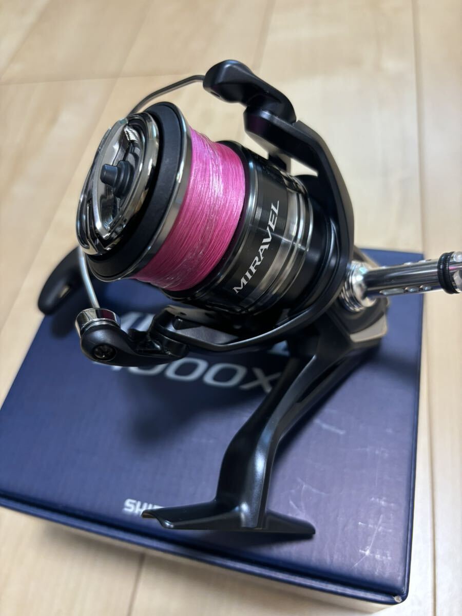 美品】シマノ 22ミラベル 4000XG PE0 8号 ゴメクサスリールスタンド