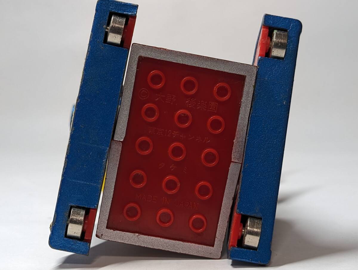 Yahoo!オークション - タケミ UFO大戦争 戦え レッドタイガー ロボット