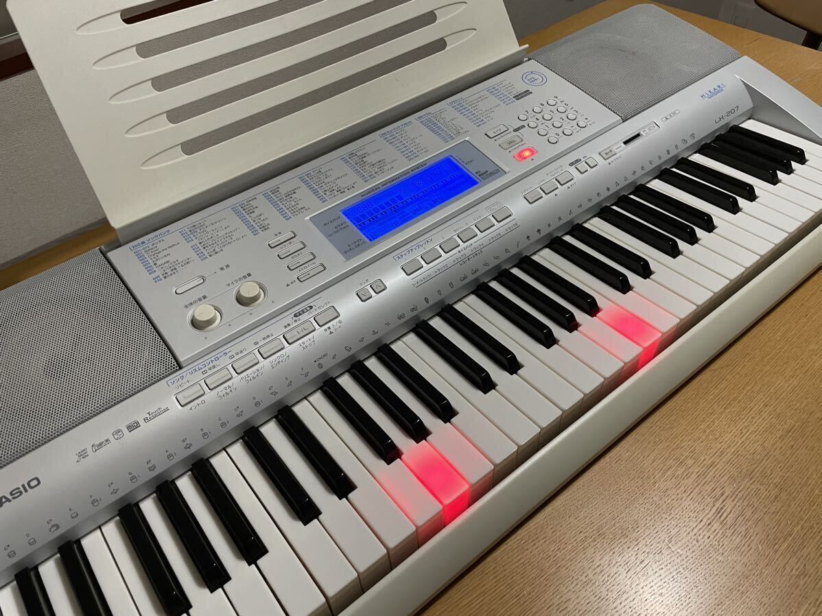 美品 CASIO LK-270 光ナビゲーション キーボード 電子ピアノ 美品