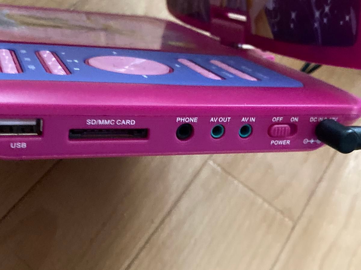 美品】ディズニー ラプンツェル 9インチ ポータブルDVDプレーヤー