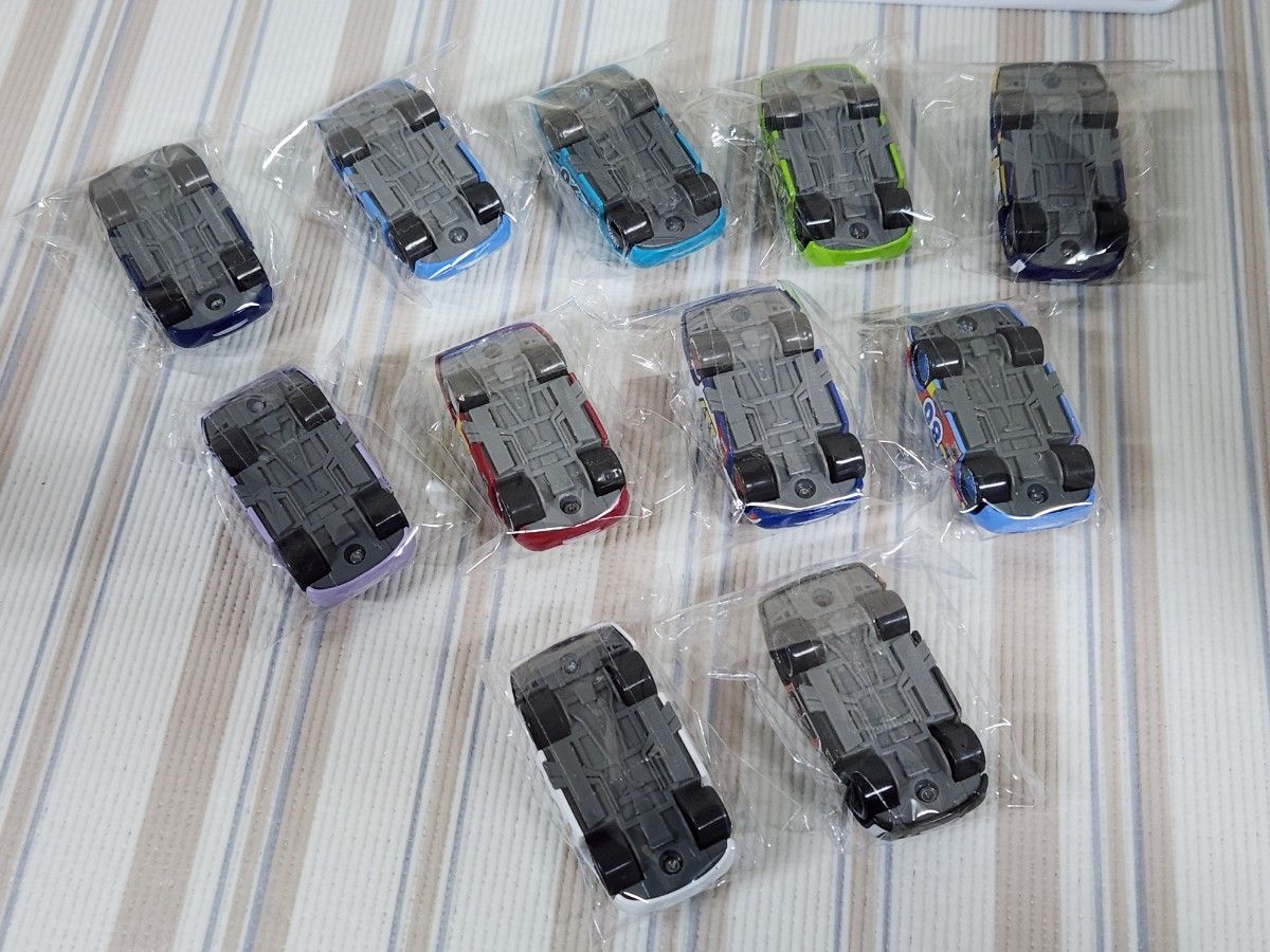 カーズ ピストンカップ レーサー 11台セット マテルサイズ トミカ