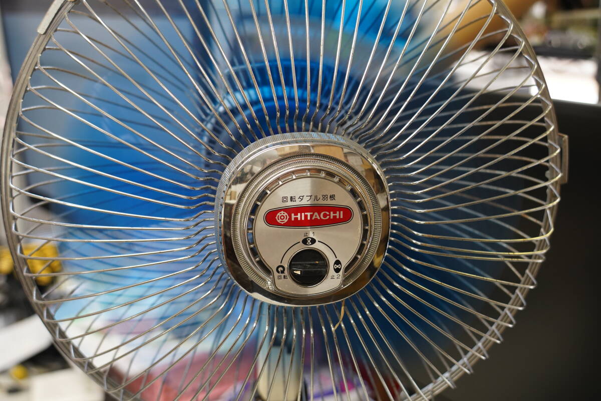 Yahoo!オークション - 昭和レトロ 扇風機 日立 H-30FWL 青3枚羽 アン