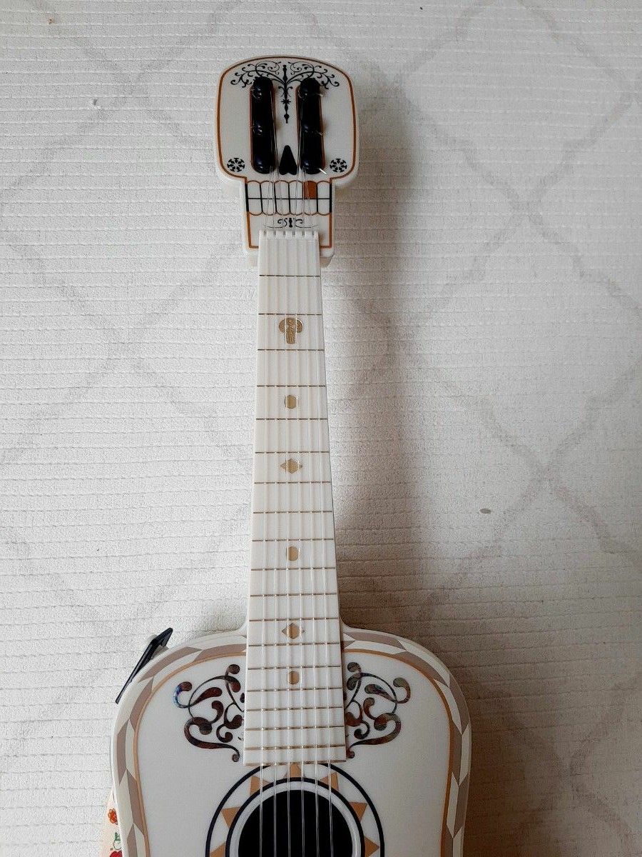 リメンバーミー ポップコーンバケット ギター カリフォルニア