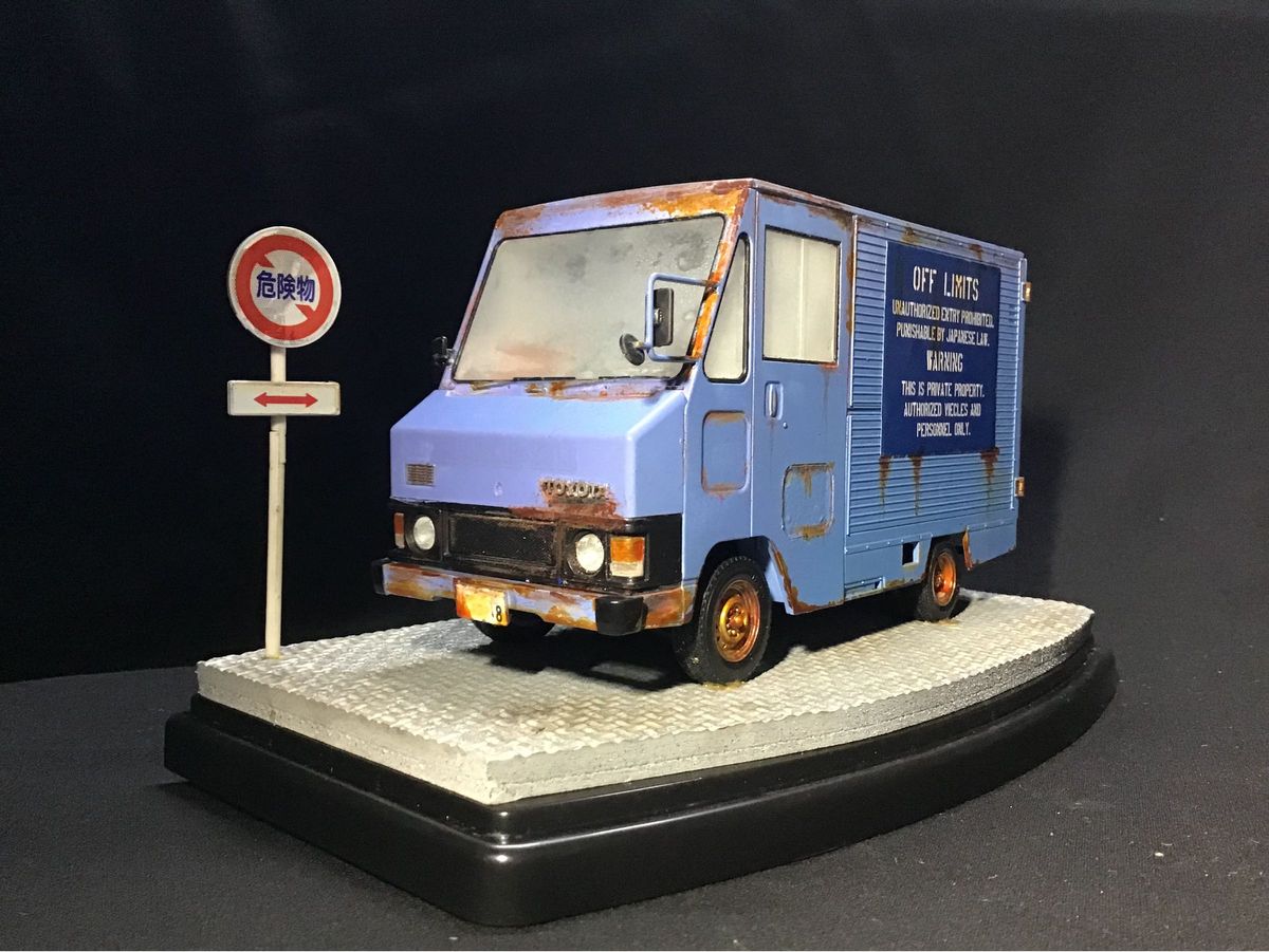 タミヤ 1/24 トヨタ ハイエース クイックデリバリー ジオラマ 完成品