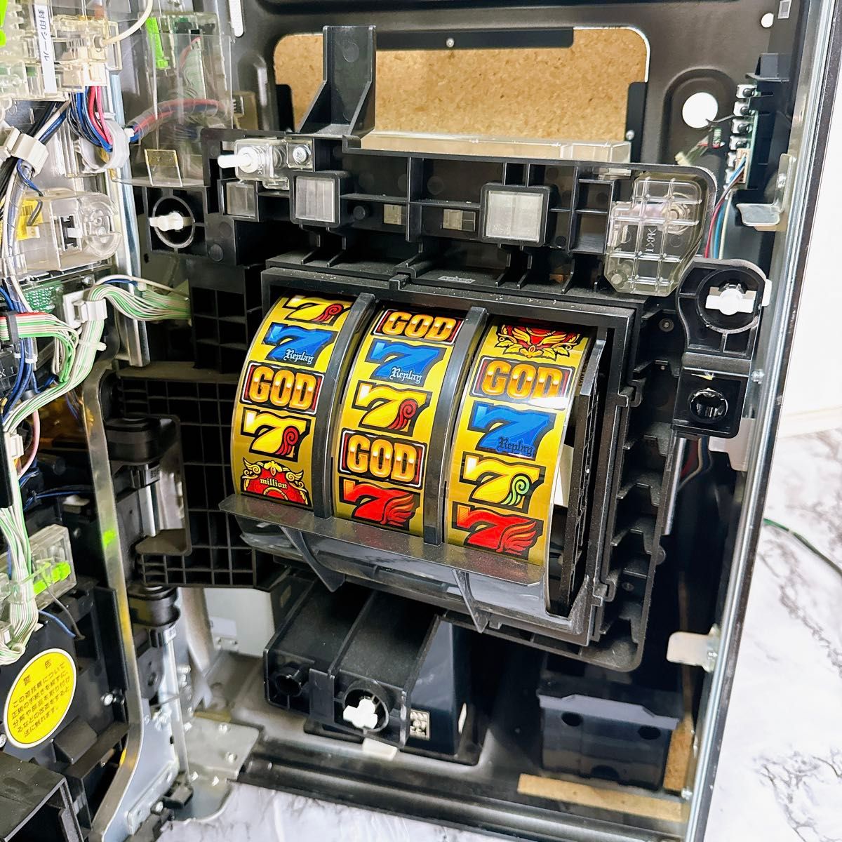 ミリオンゴッド 神々の系譜 パチスロ実機 5号機 初代｜Yahoo!フリマ