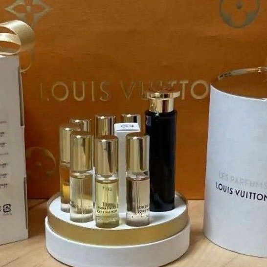 送料無料【新品未開封】ルイヴィトン トラベルスプレーセット 7 5ml 8