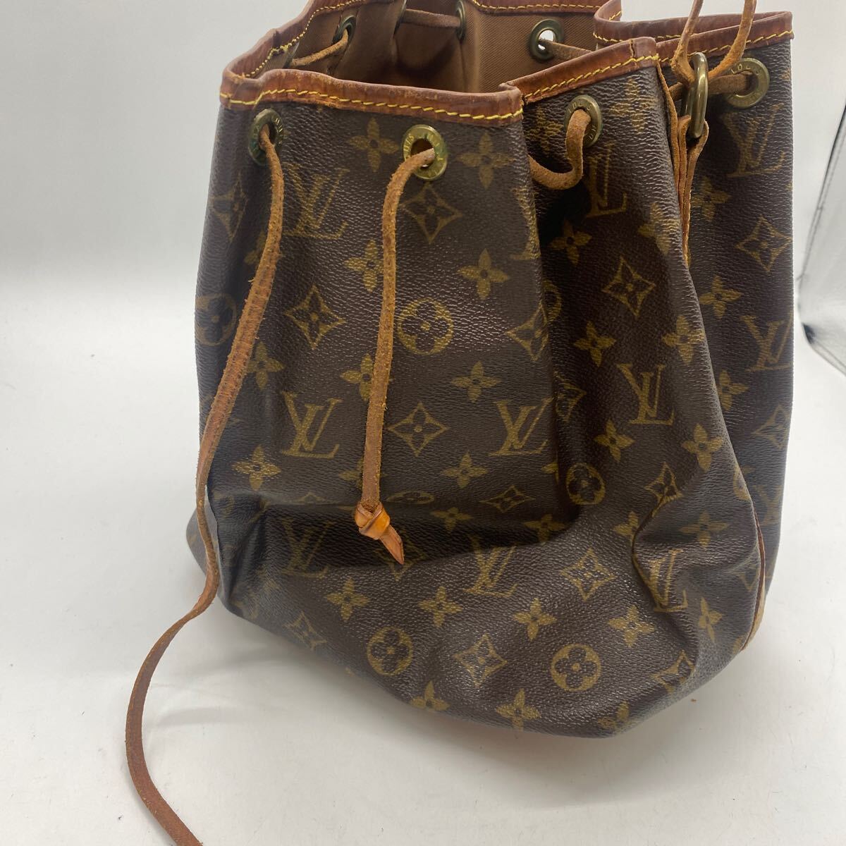 ルイヴィトン モノグラム アマゾン ショルダーバッグ 060 LOUIS