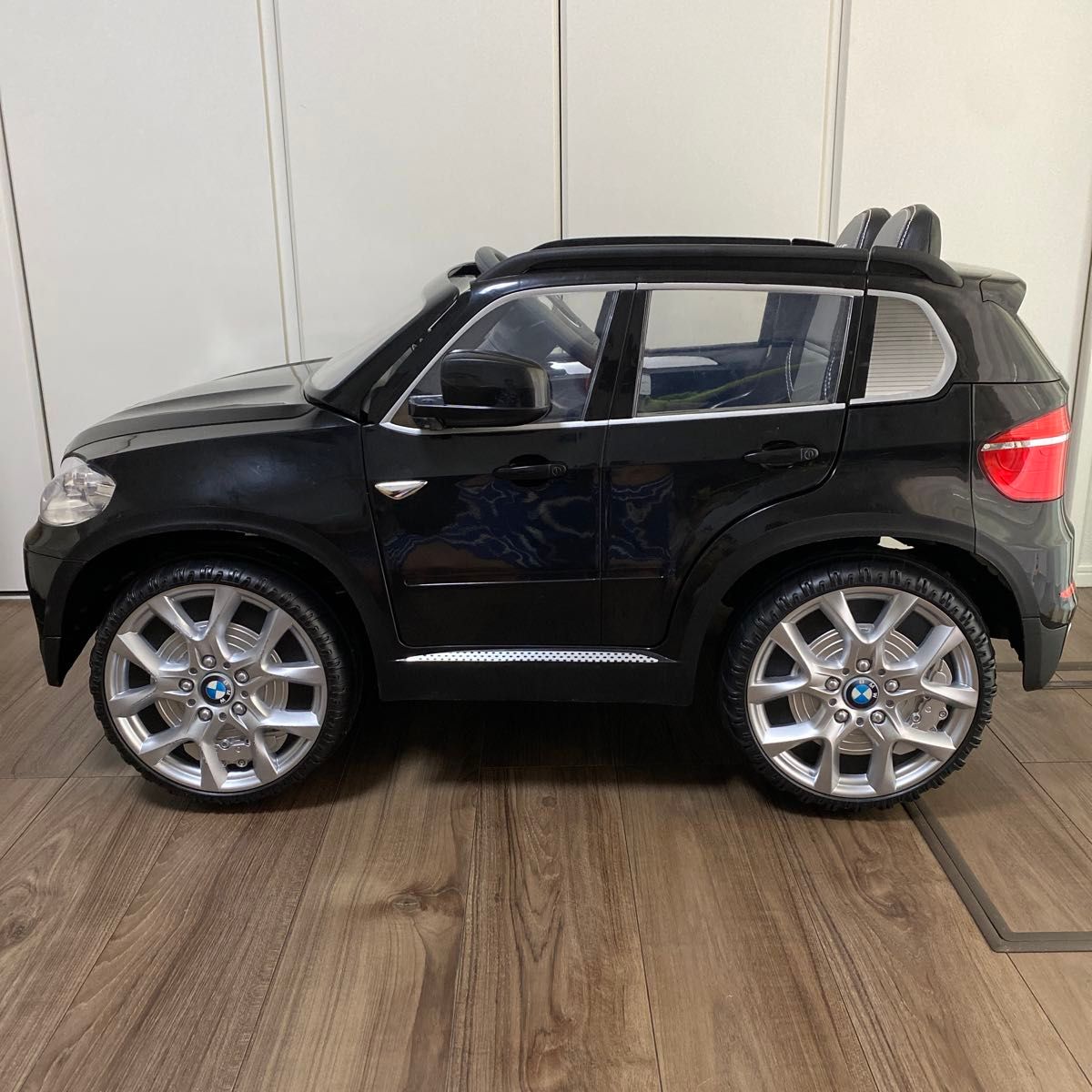 トイザらス 乗用玩具 電動自動車 BMW X5 キッズ 子供 電動カー｜Yahoo