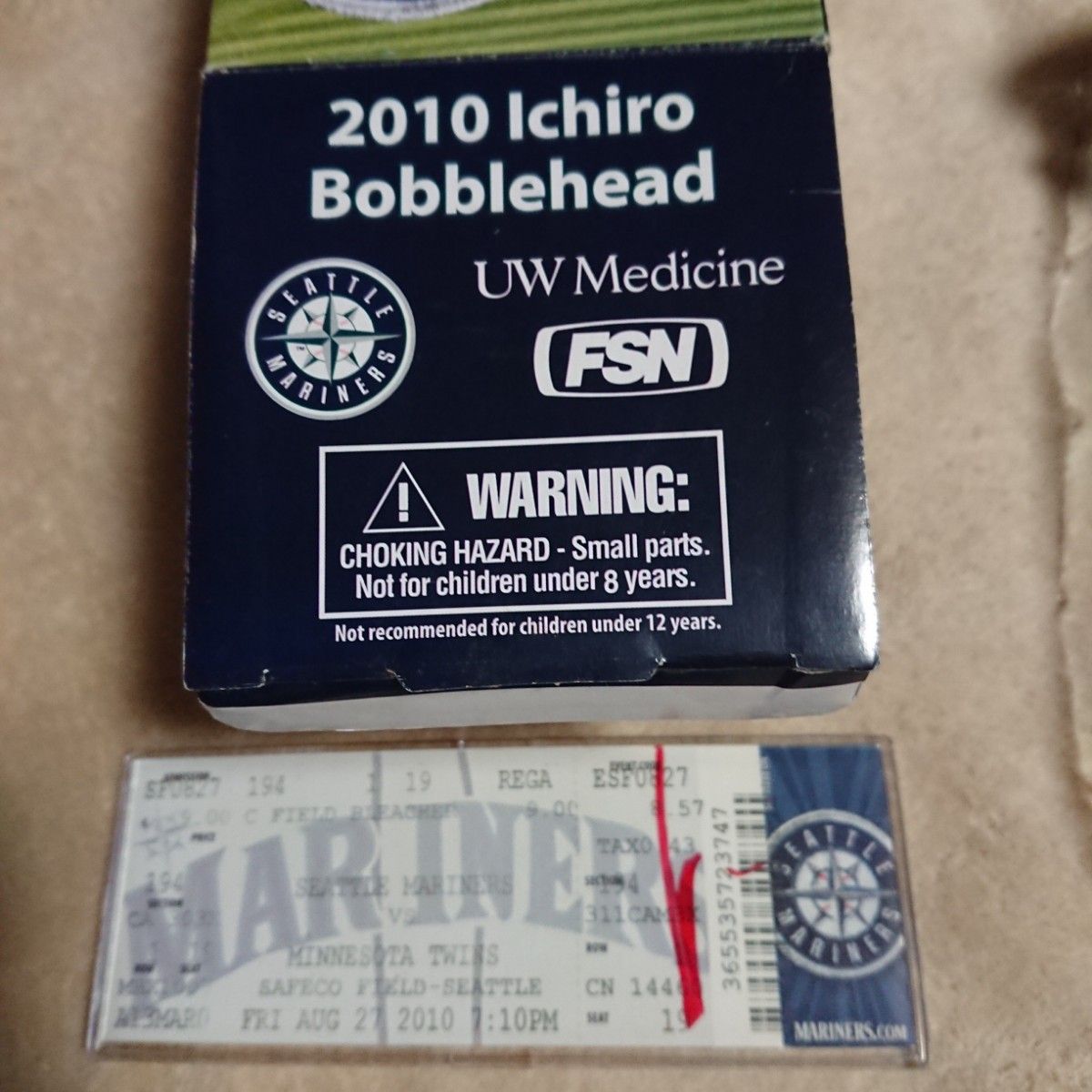 イチロー 2010年 球場配布 ボブルヘッドドール 2体〈チケット付き〉MLB