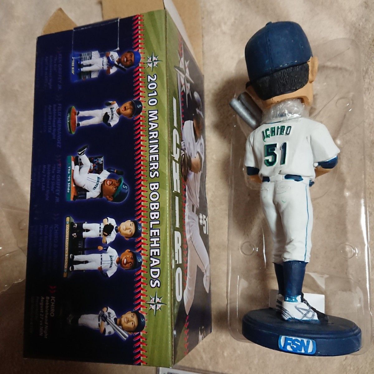 イチロー 2010年 球場配布 ボブルヘッドドール 2体〈チケット付き〉MLB