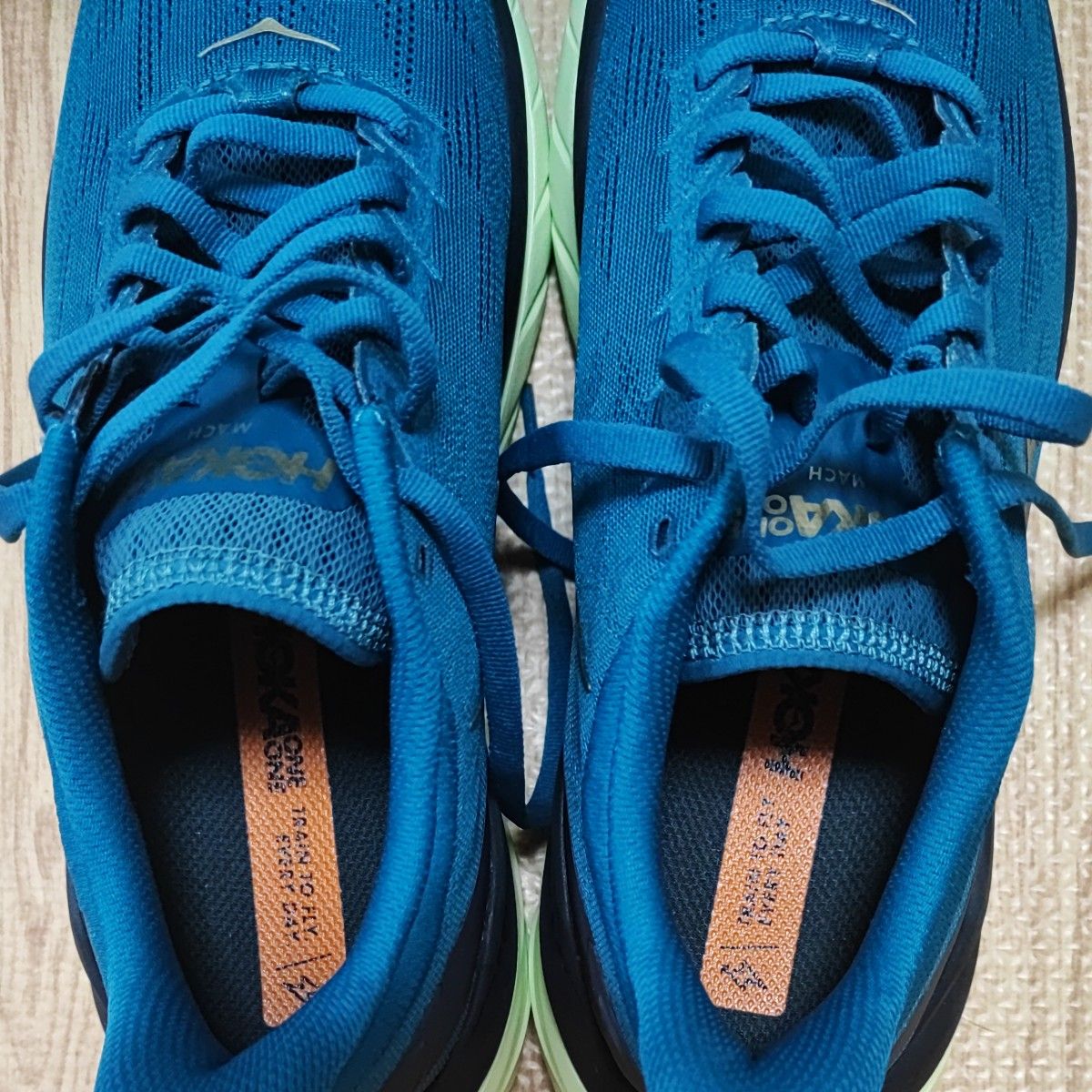 新品未使用 ホカオネオネ マーチ 4 HOKA ONEONE M MARCH 4 ランニング