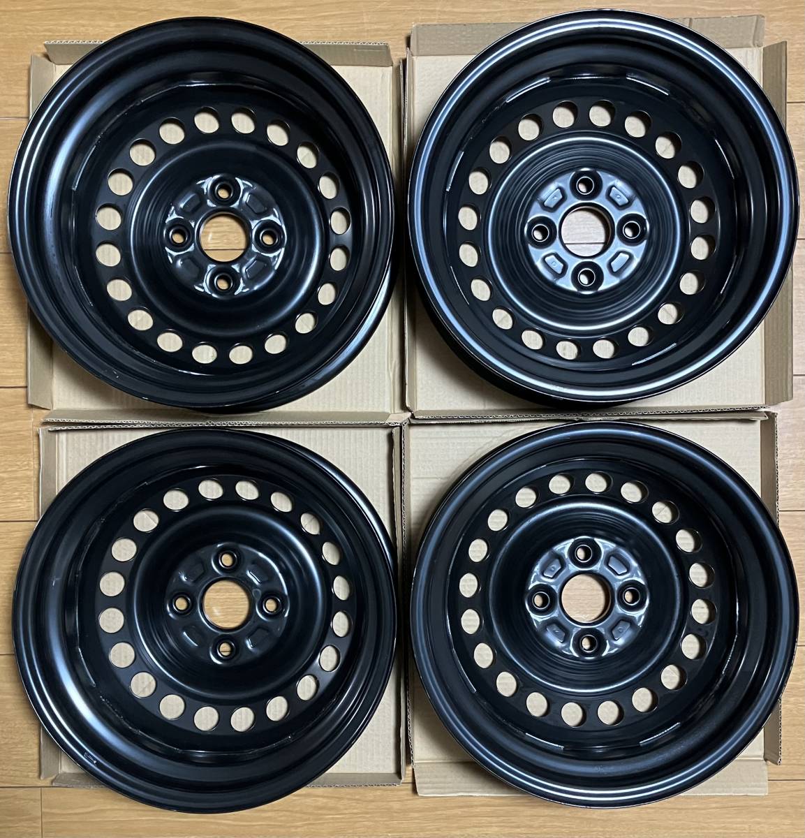 送料無料 ナット付 ダイハツ純正 ムーヴキャンバス スチールホイール