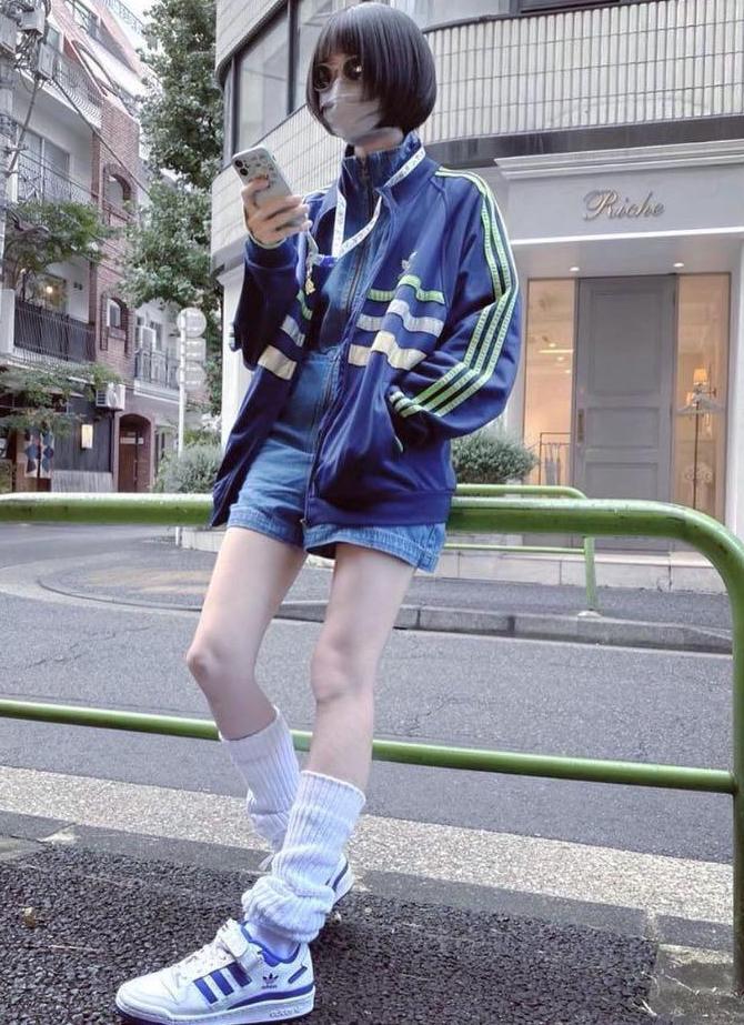 即決 90s ヴィンテージ adidas 胸3本ライン ビックシルエット ジャージ