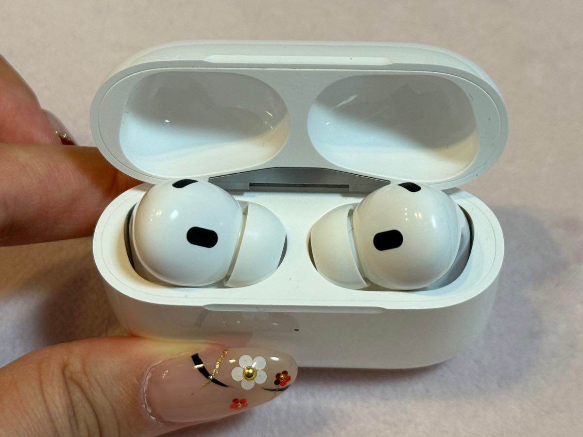 AirPods pro 第二世代 Lightning端子 純正 正規品｜Yahoo!フリマ（旧