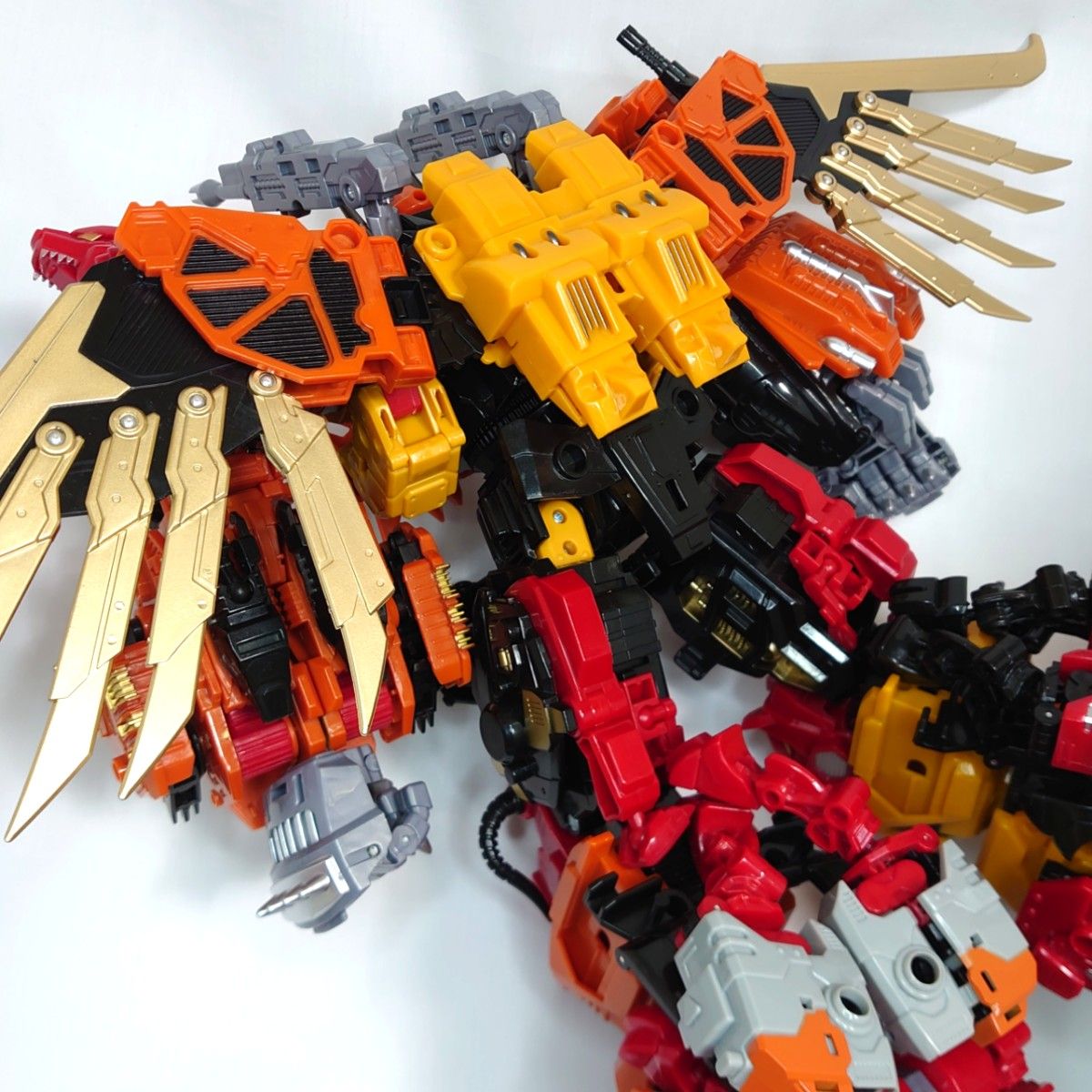 JINBAO製 拡大版プレダキング 5体変形合体 約40cm巨大ロボ｜Yahoo