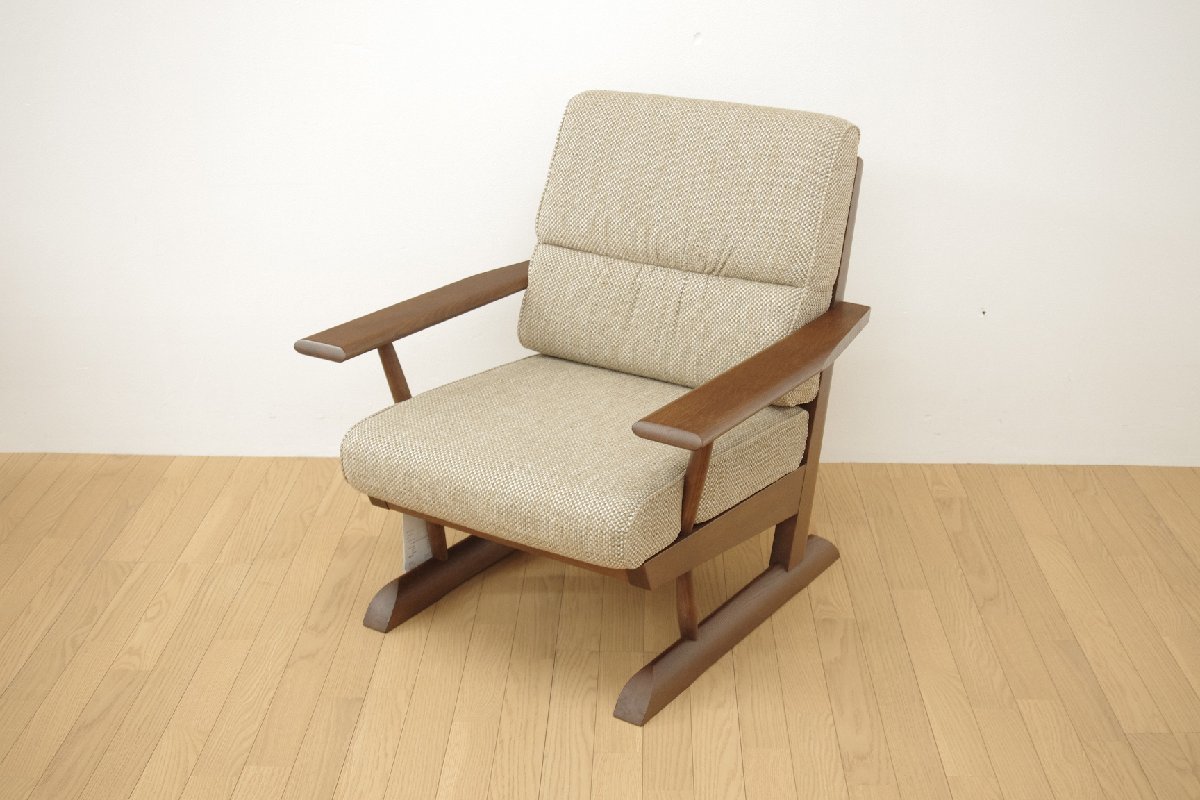 値引中】“飛騨産業”キツツキアーム1pソファA 値引中】“飛騨産業