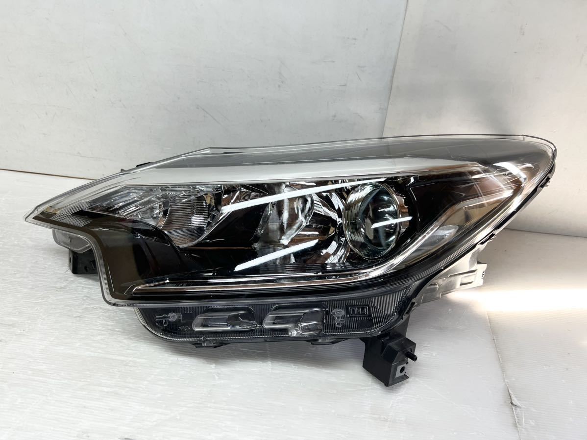 送料込 即決 ノート E12 後期 純正 ハロゲン 左 ヘッドライト ランプ