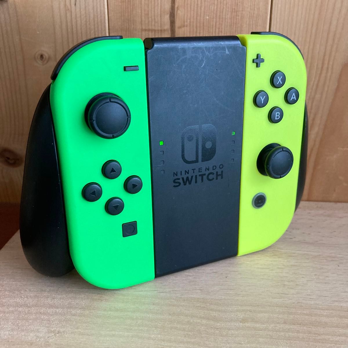ニンテンドースイッチ ジョイコン ネオングリーン ネオンイエロー