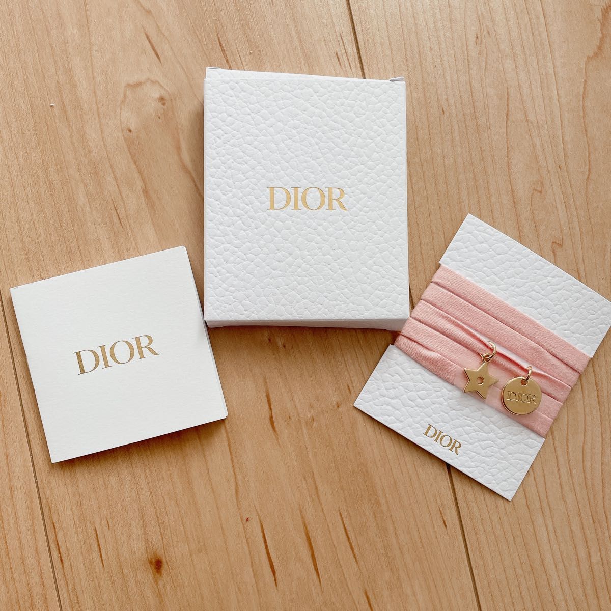 Dior 非売品ノベルティ クリスチャンディオールチャームブレスレット