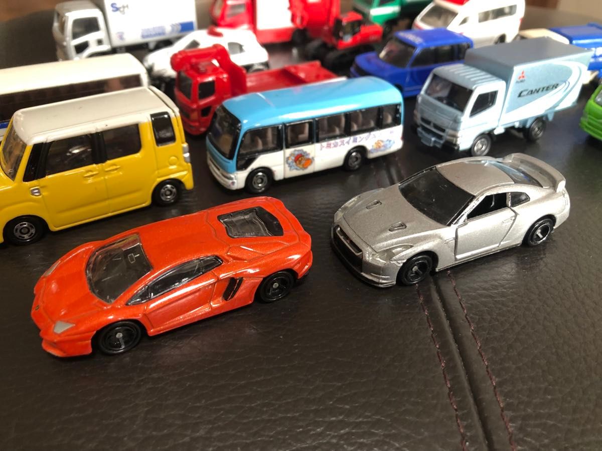トミカ 17台 まとめ売り ①｜Yahoo!フリマ（旧PayPayフリマ）