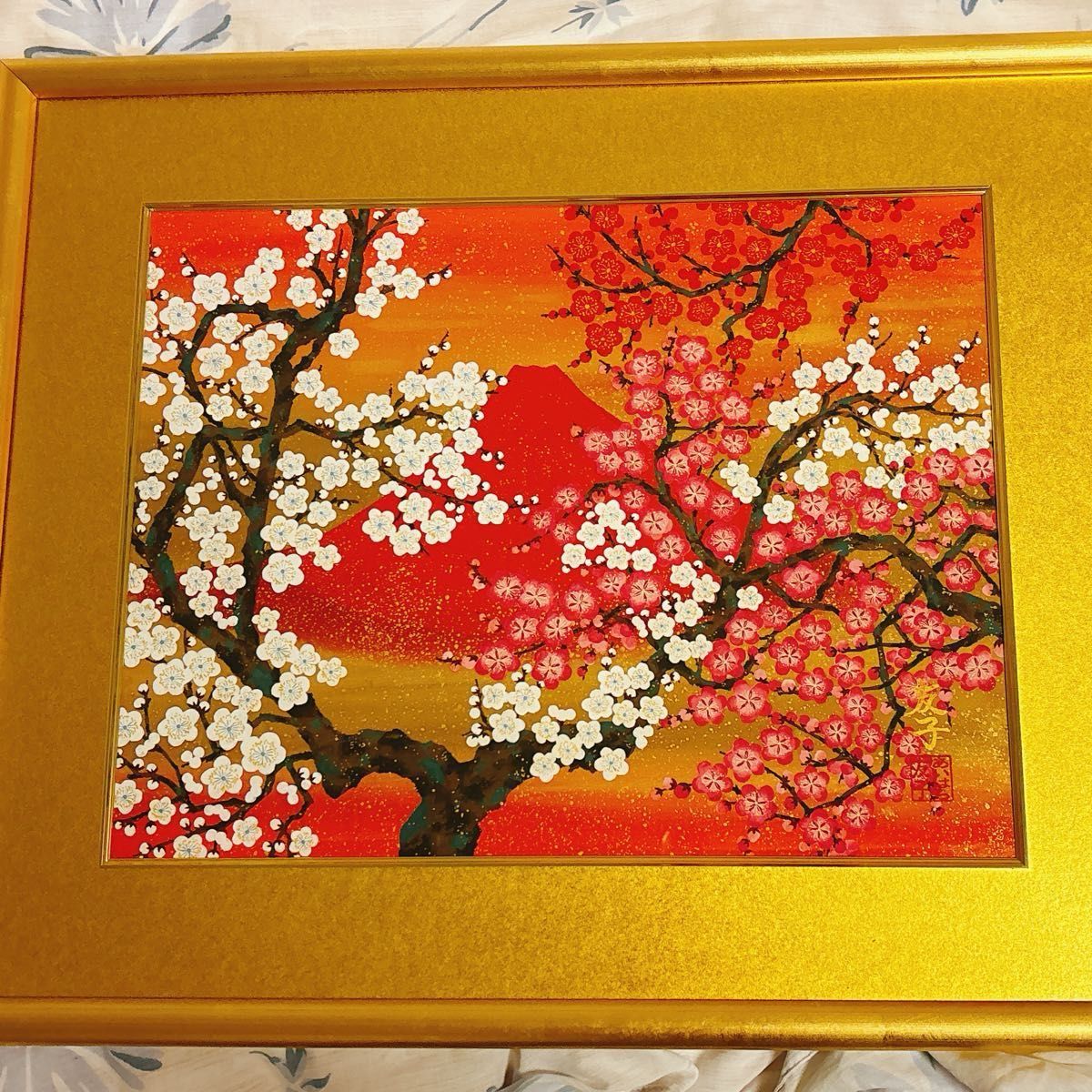 先着順【額付き】あいはら友子 日本画 赤富士に三色の梅 6号 絵画
